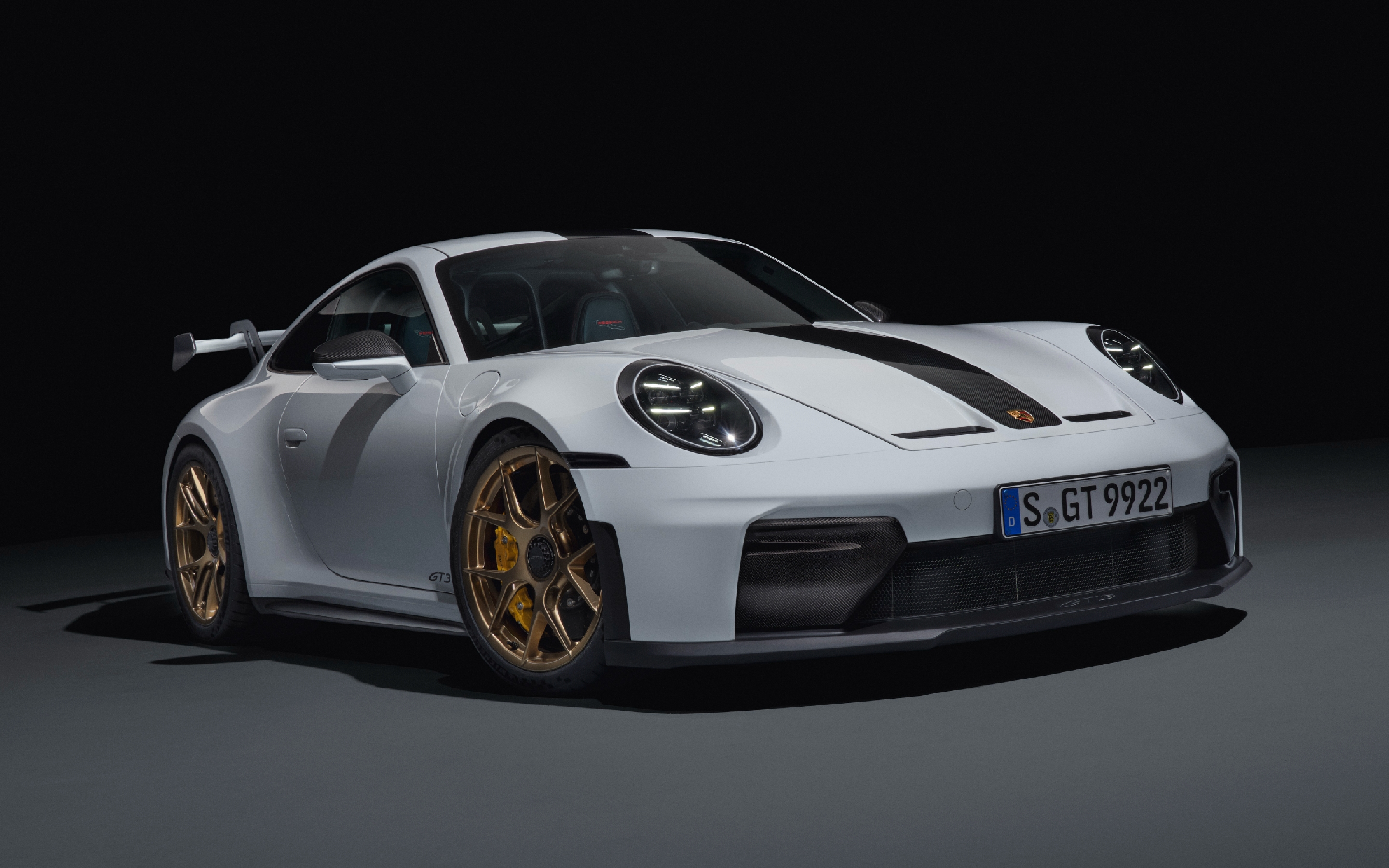2025 Porsche 911 GT3 front