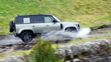 evo Fast Fleet Land Rover Defender