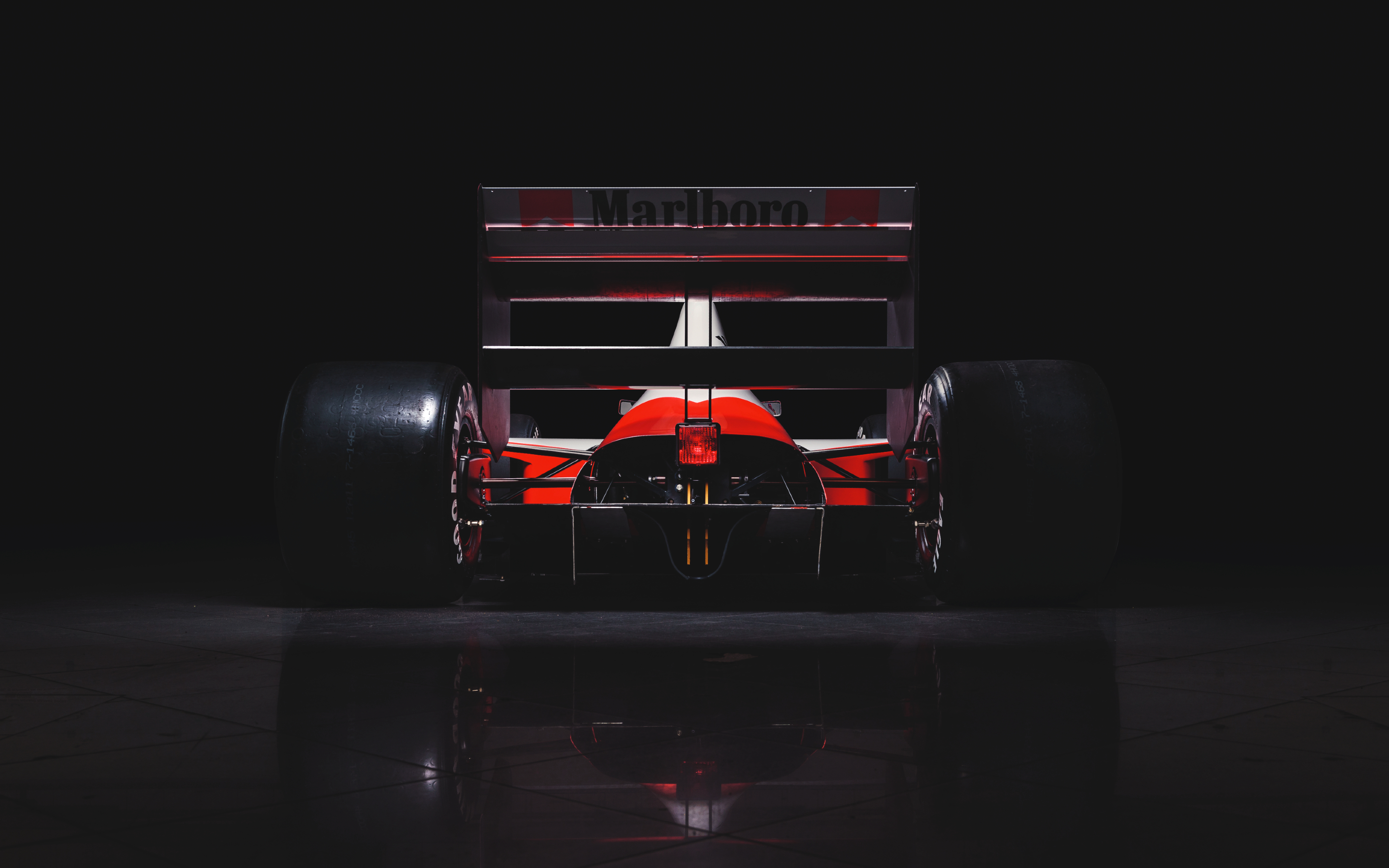 McLaren MP4/5B rear