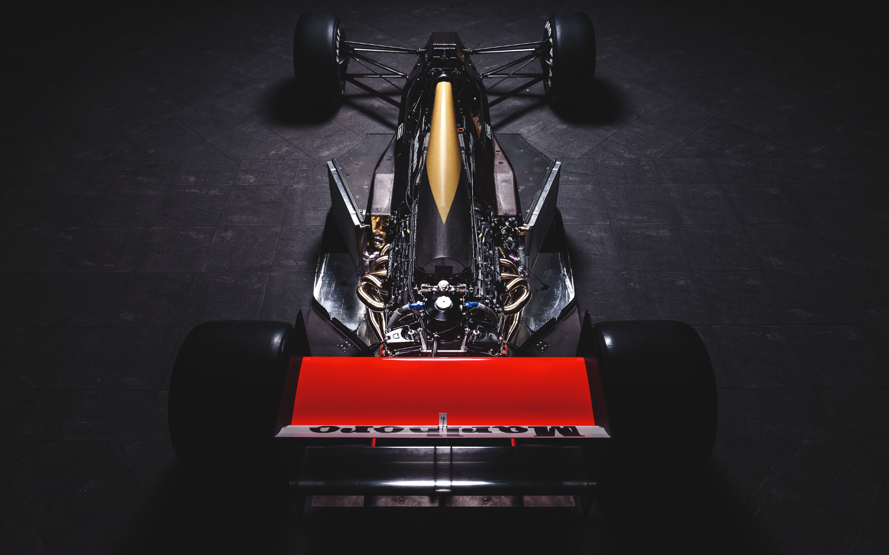 McLaren MP4/5B rear