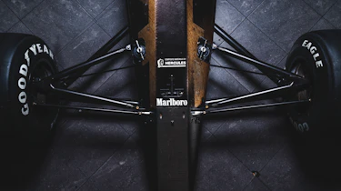 McLaren MP4/5B details