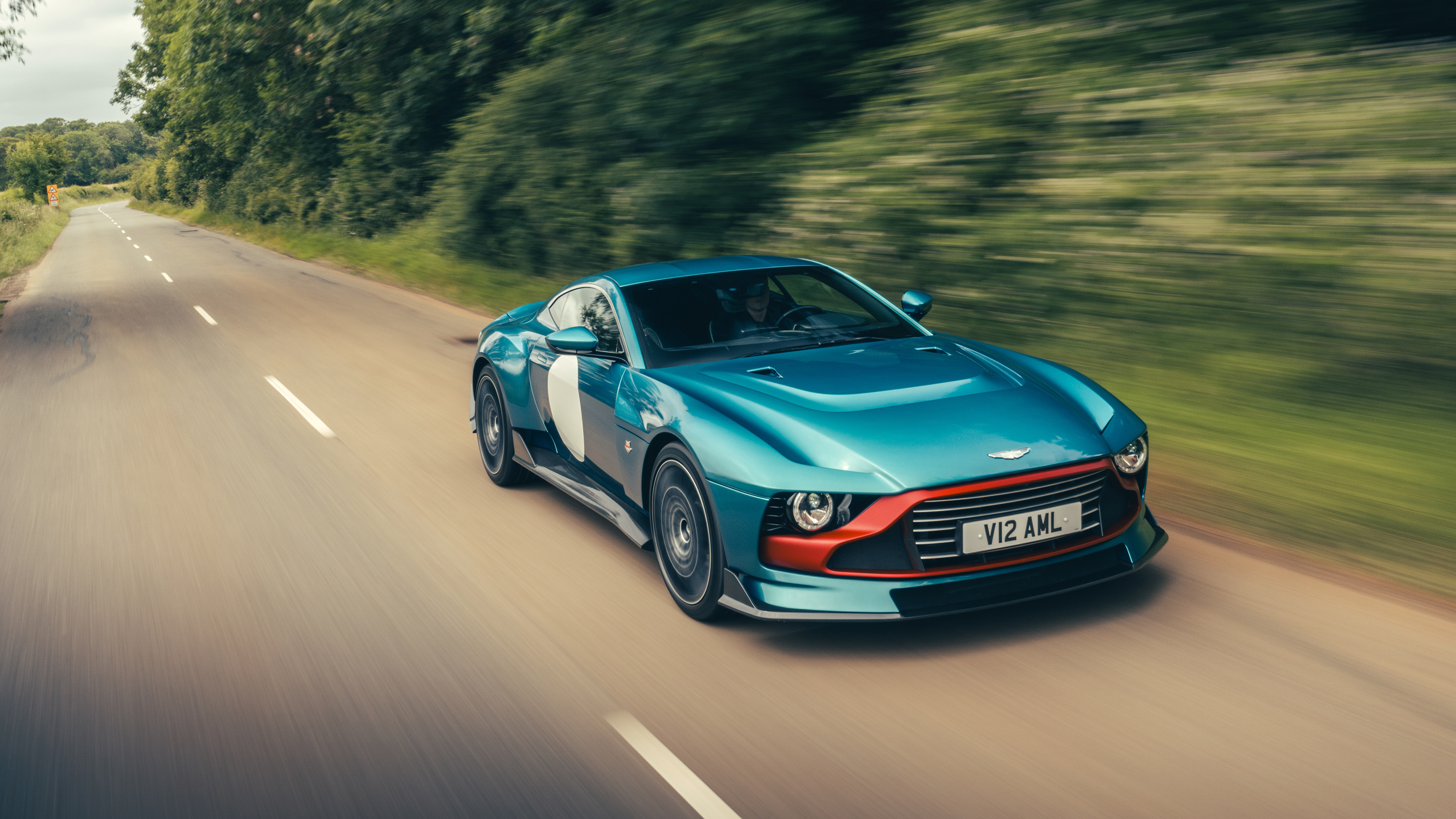 Aston Martin Valour – front