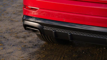 Audi Q8 – exhaust