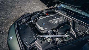 BMW Z4 M40i Handschalter and Toyota Supra
