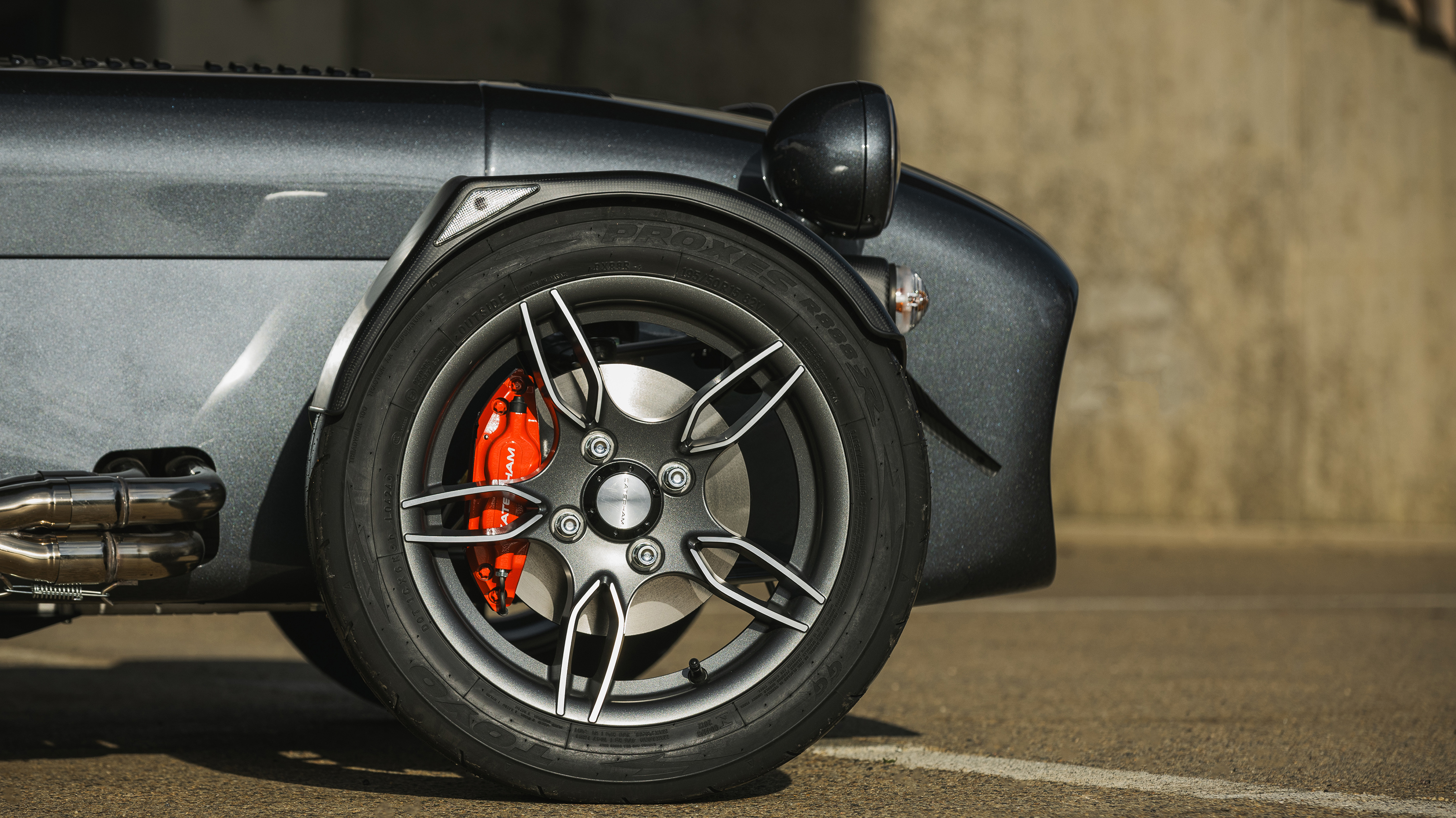 Caterham Seven CSR Twenty – wheel