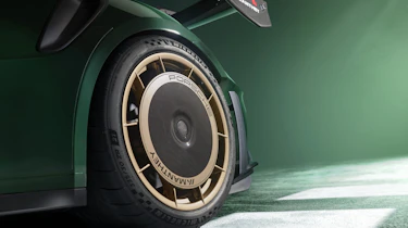 Porsche 911 GT3 RS Manthey Kit wheels