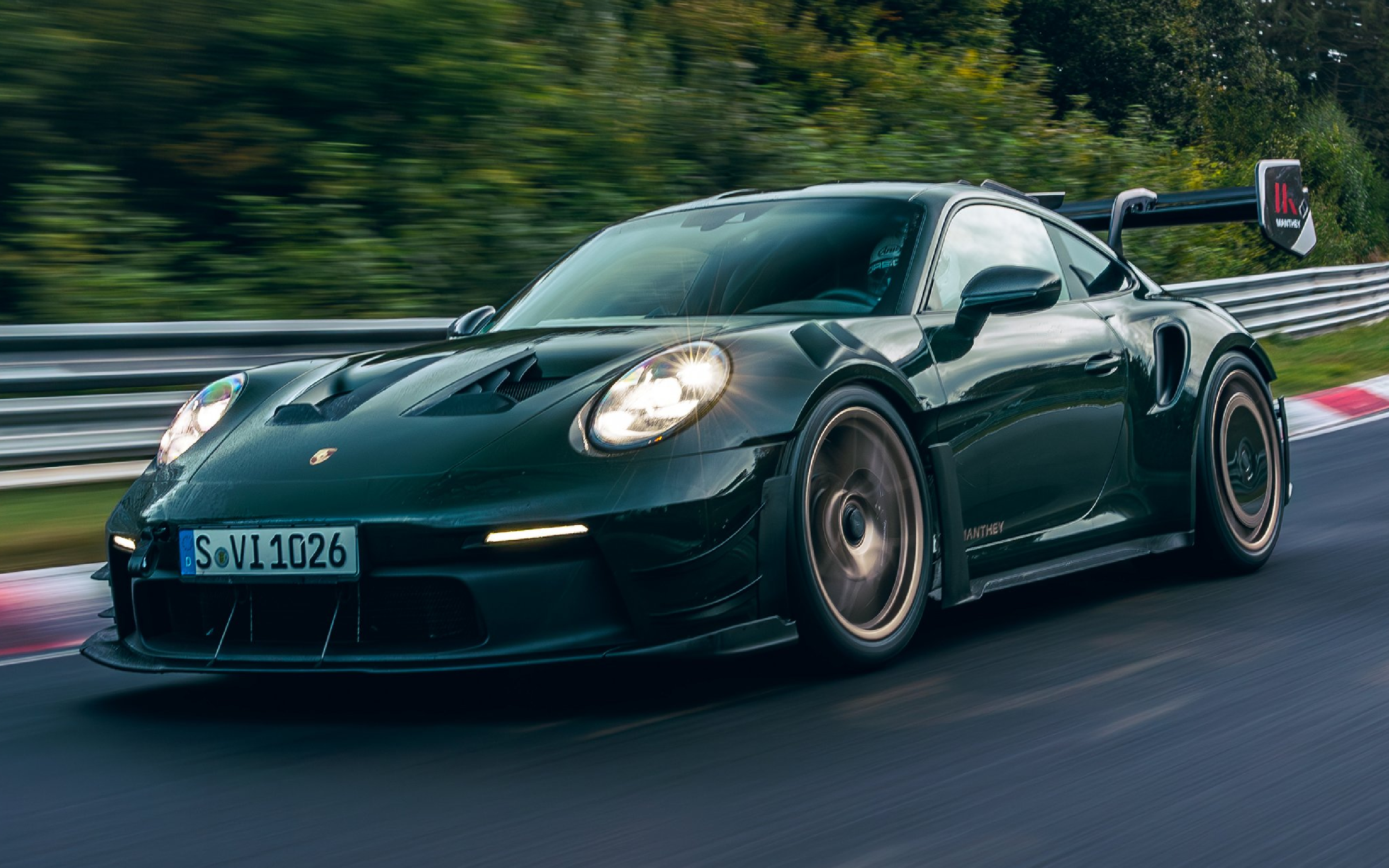 Porsche 911 GT3 RS Manthey Kit front