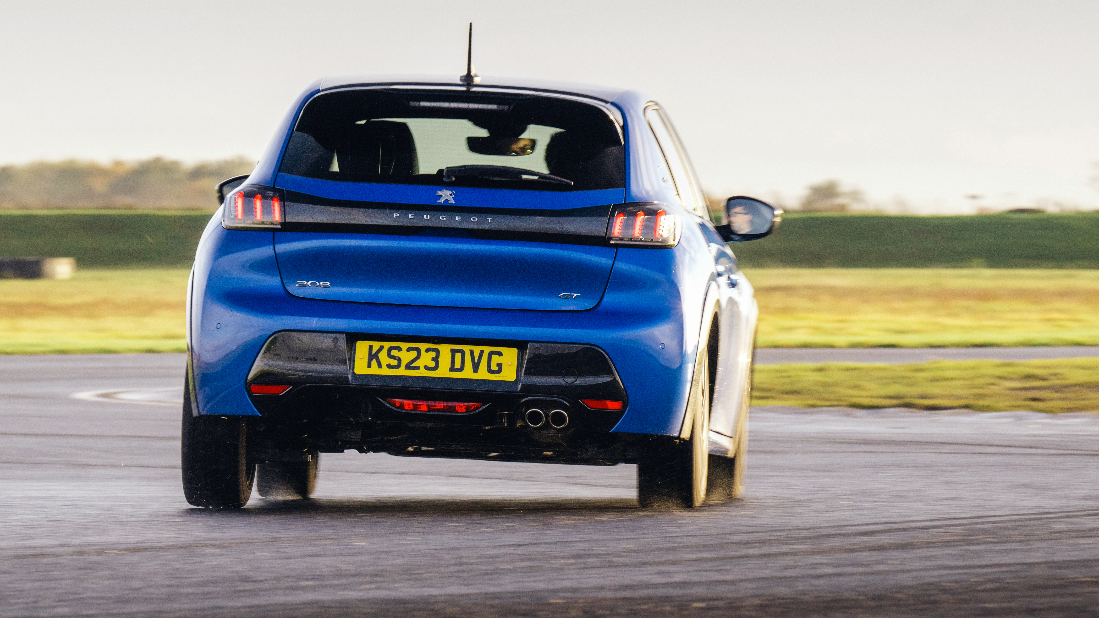 Peugeot 208 GT 