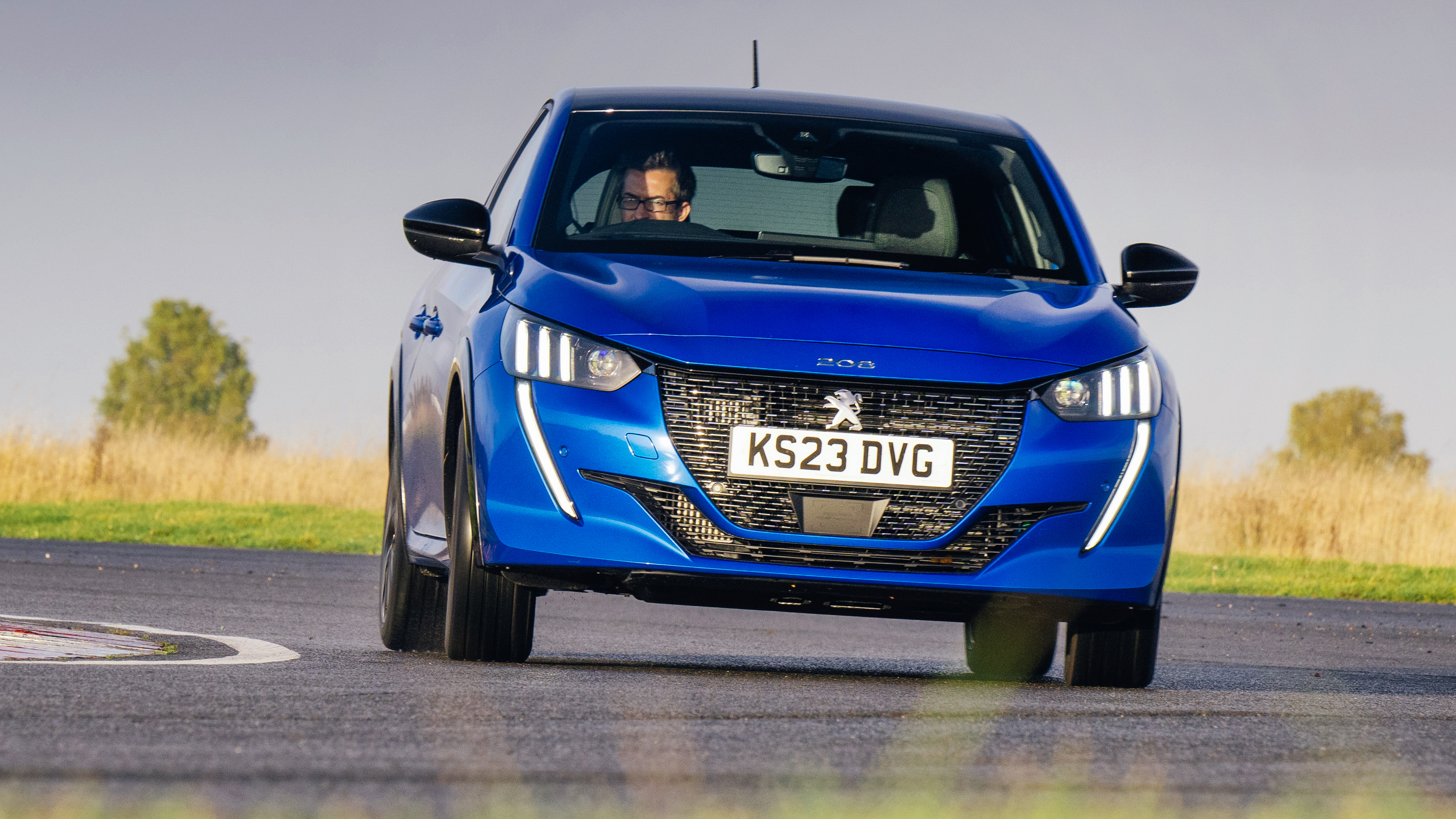 Peugeot 208 GT 