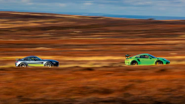 Porsche 911 GT3 RS (991.2) v Mercedes-AMG GT R Pro