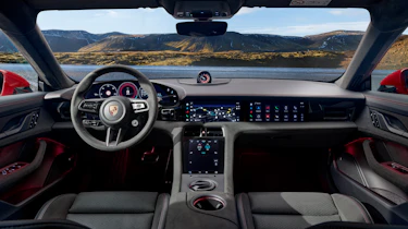 Porsche Taycan GTS – interior