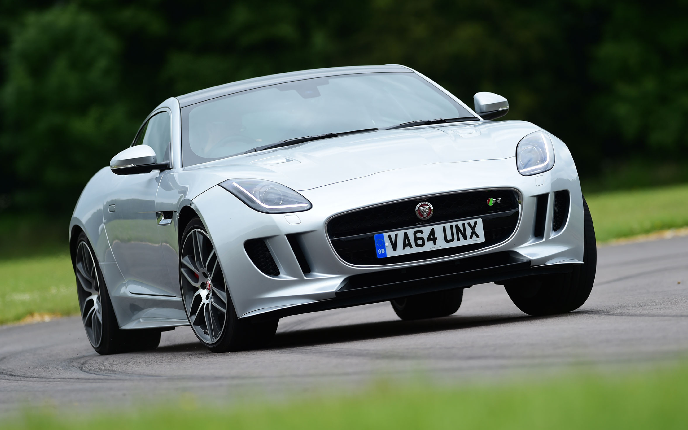 Best Jaguars – F-Type R