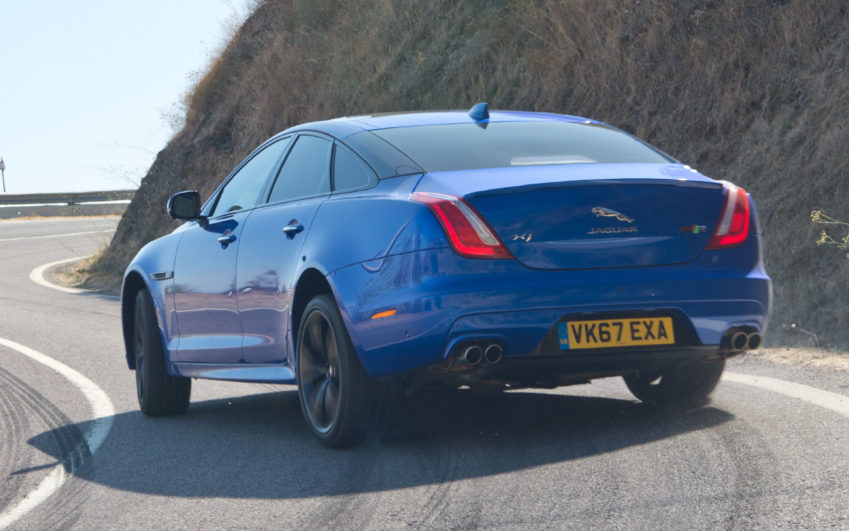 Best Jaguars – XJR575