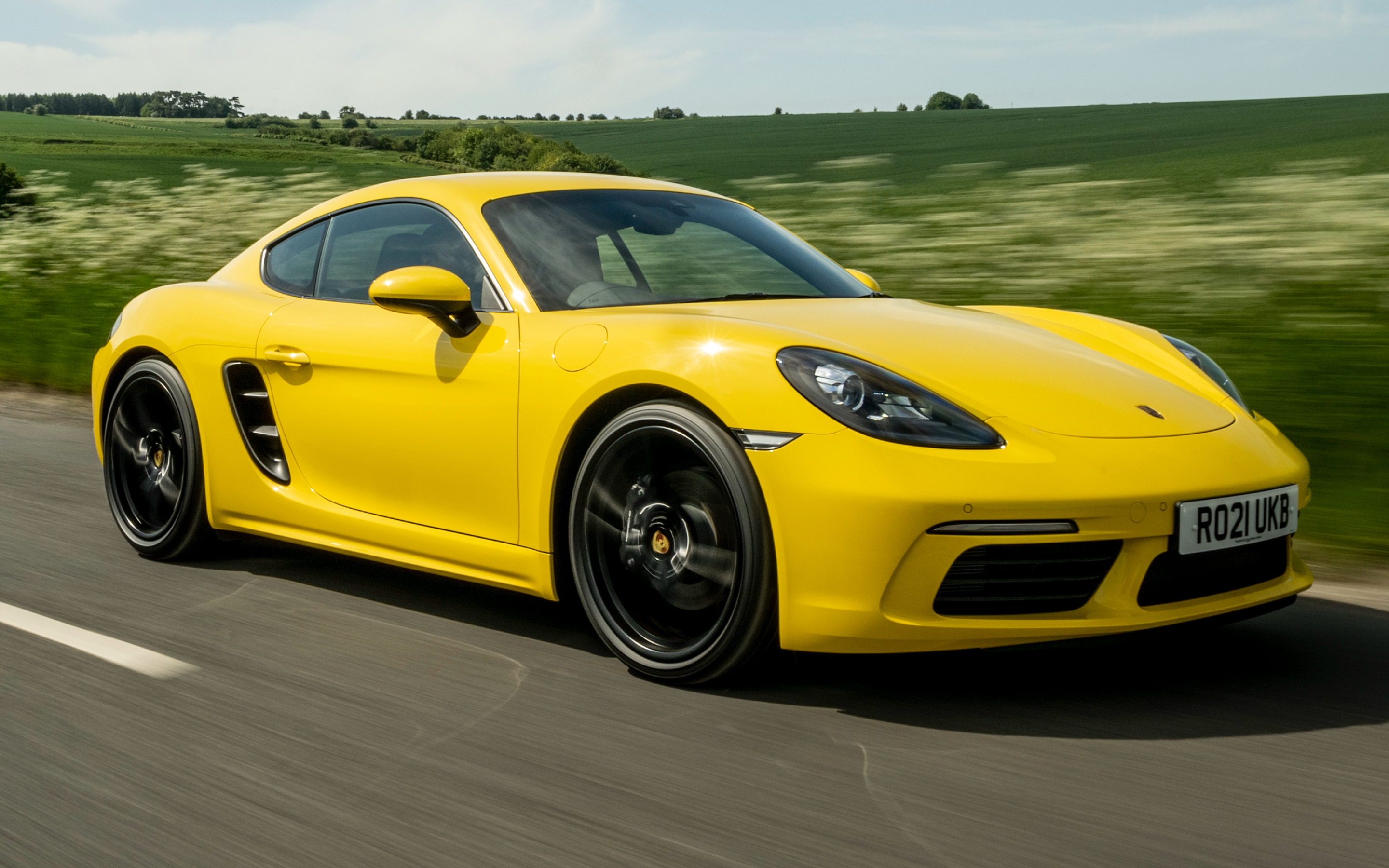 Porsche Cayman review front