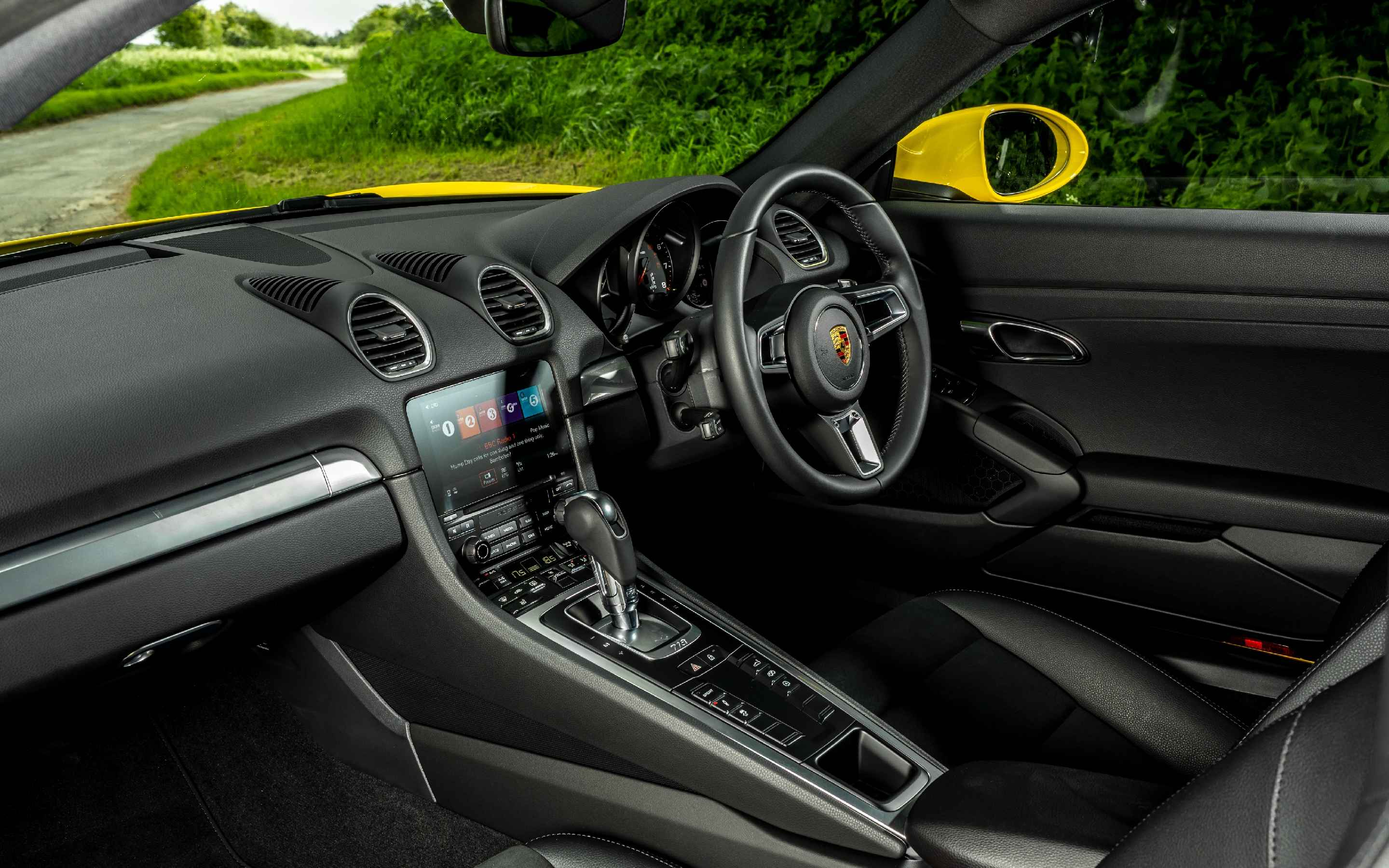 Porsche Cayman review interior
