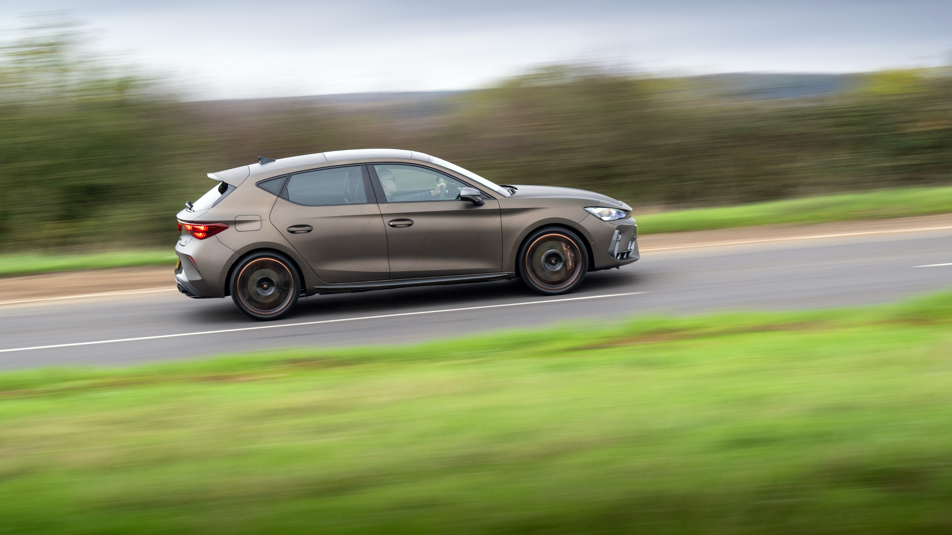 Cupra Leon review side