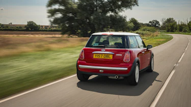 Mini Cooper (R50) – rear
