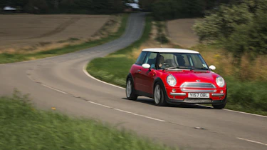 Mini Cooper (R50) – front