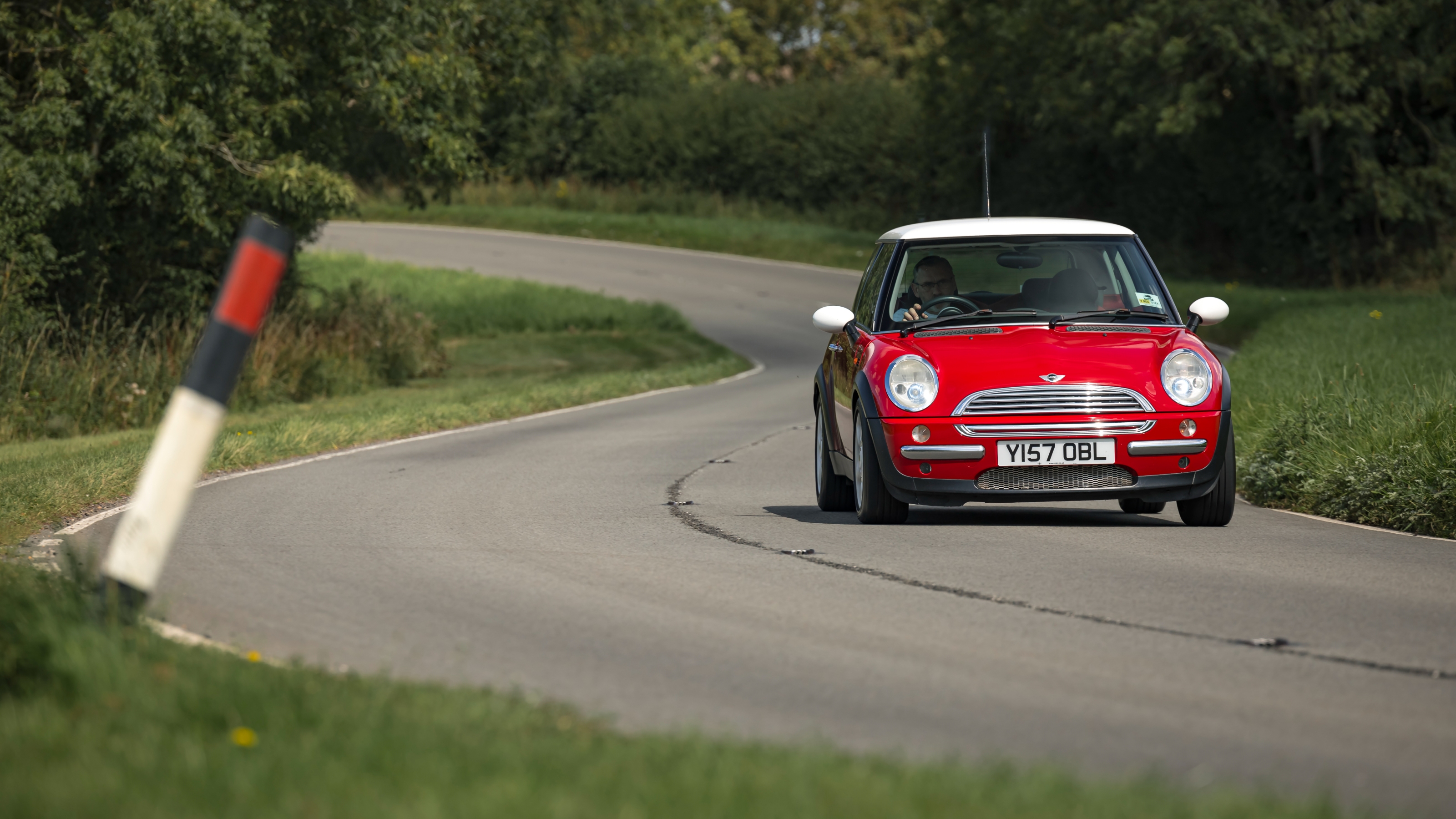 Mini Cooper (R50) – front