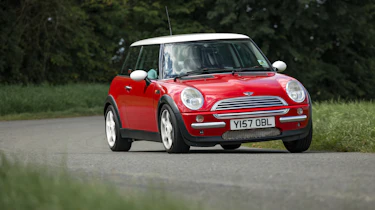 Mini Cooper (R50) – front