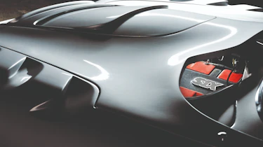 TVR Sagaris – details