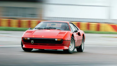 Ferrari 365 GTB/4 Daytona and 308 GTB – cornering