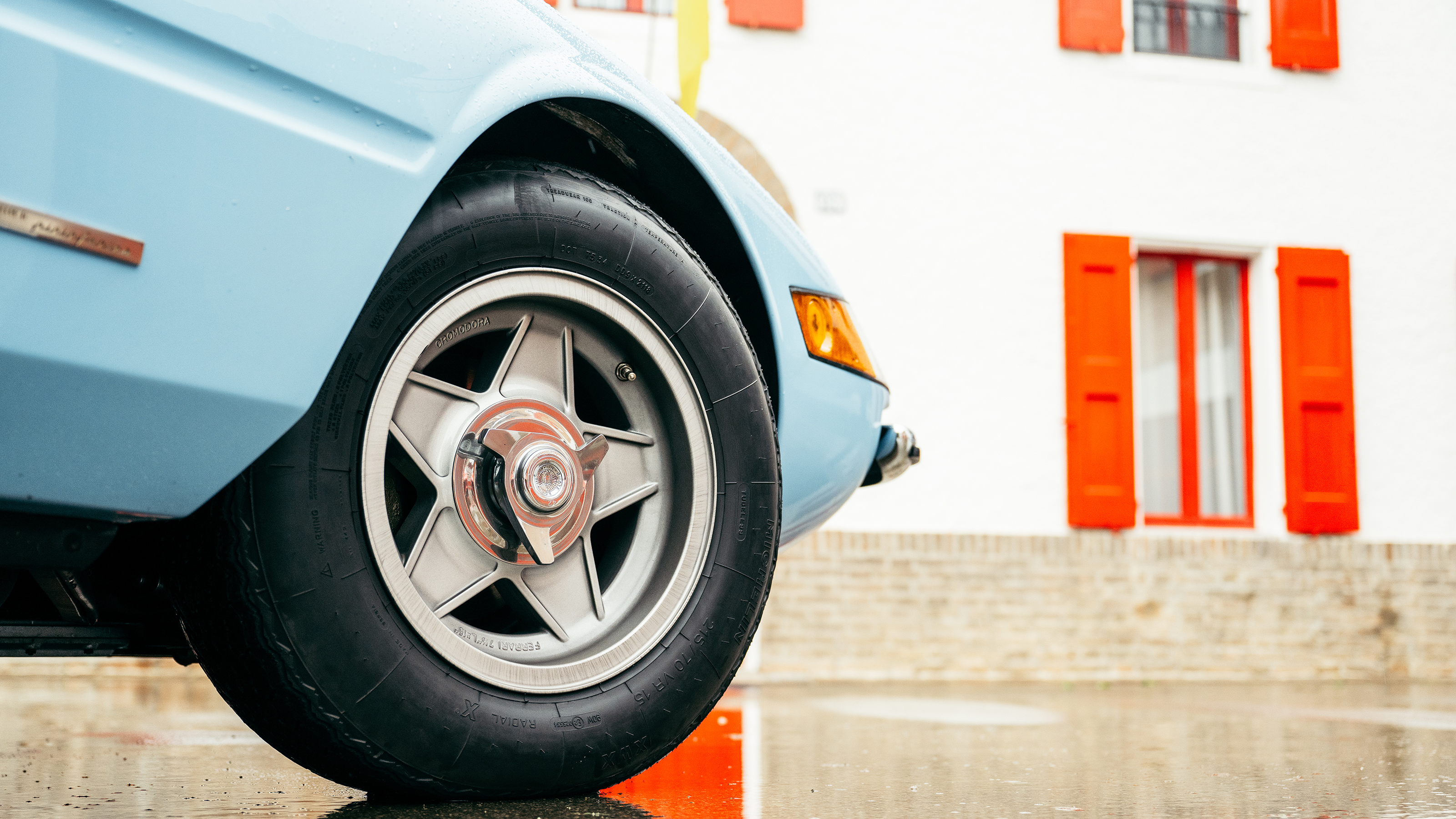 Ferrari 365 GTB/4 Daytona and 308 GTB – front wheel