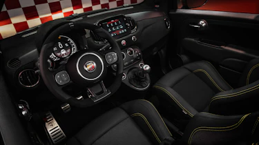 Abarth 695 75 Anniversario – interior