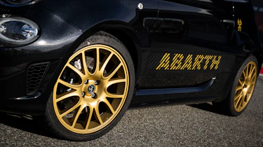 Abarth 695 75 Anniversario – wheels