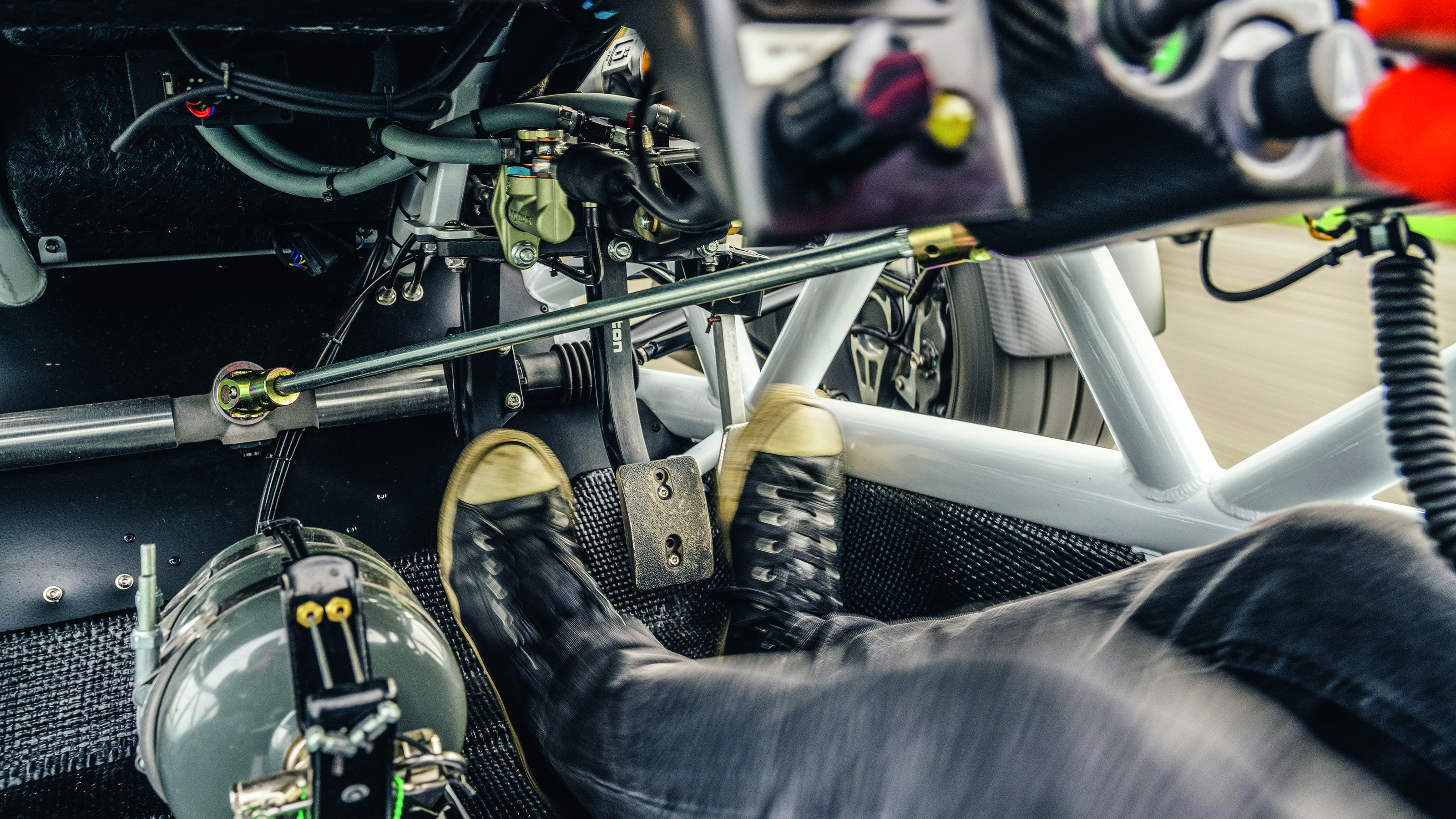 Ariel Atom 4R review