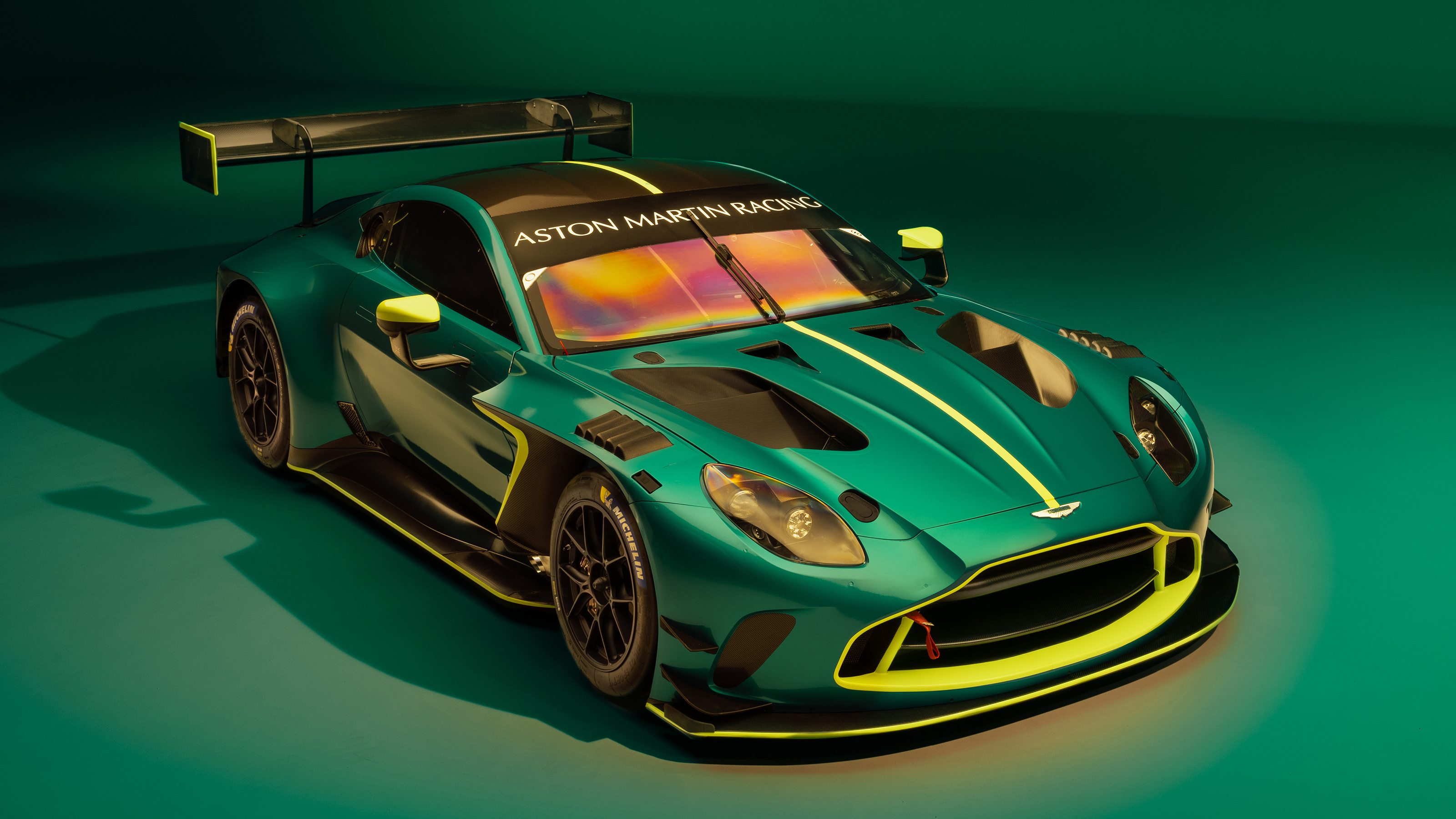Aston Martin Vantage GT3 – front