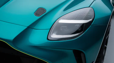 Aston Martin Vantage GT4 – headlight