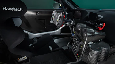 Aston Martin Vantage GT4 – interior