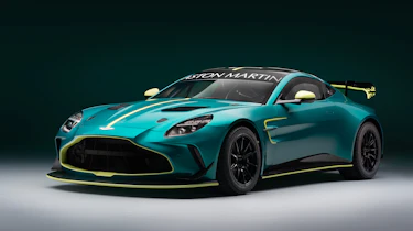 Aston Martin Vantage GT4 – front