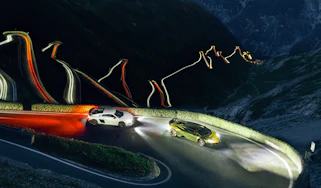 Audi R8 V10 GT RWD v Lamborghini Huracan Tecnica