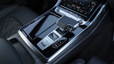 Audi SQ8 – centre console