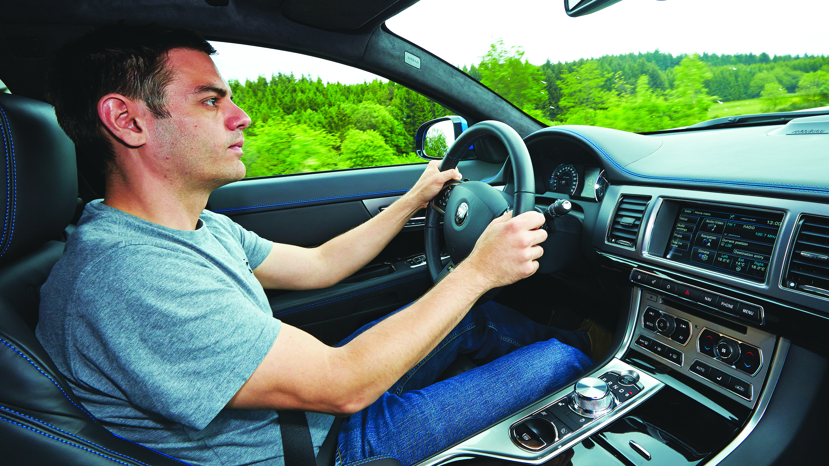 Jaguar XFR-S Sportbrake