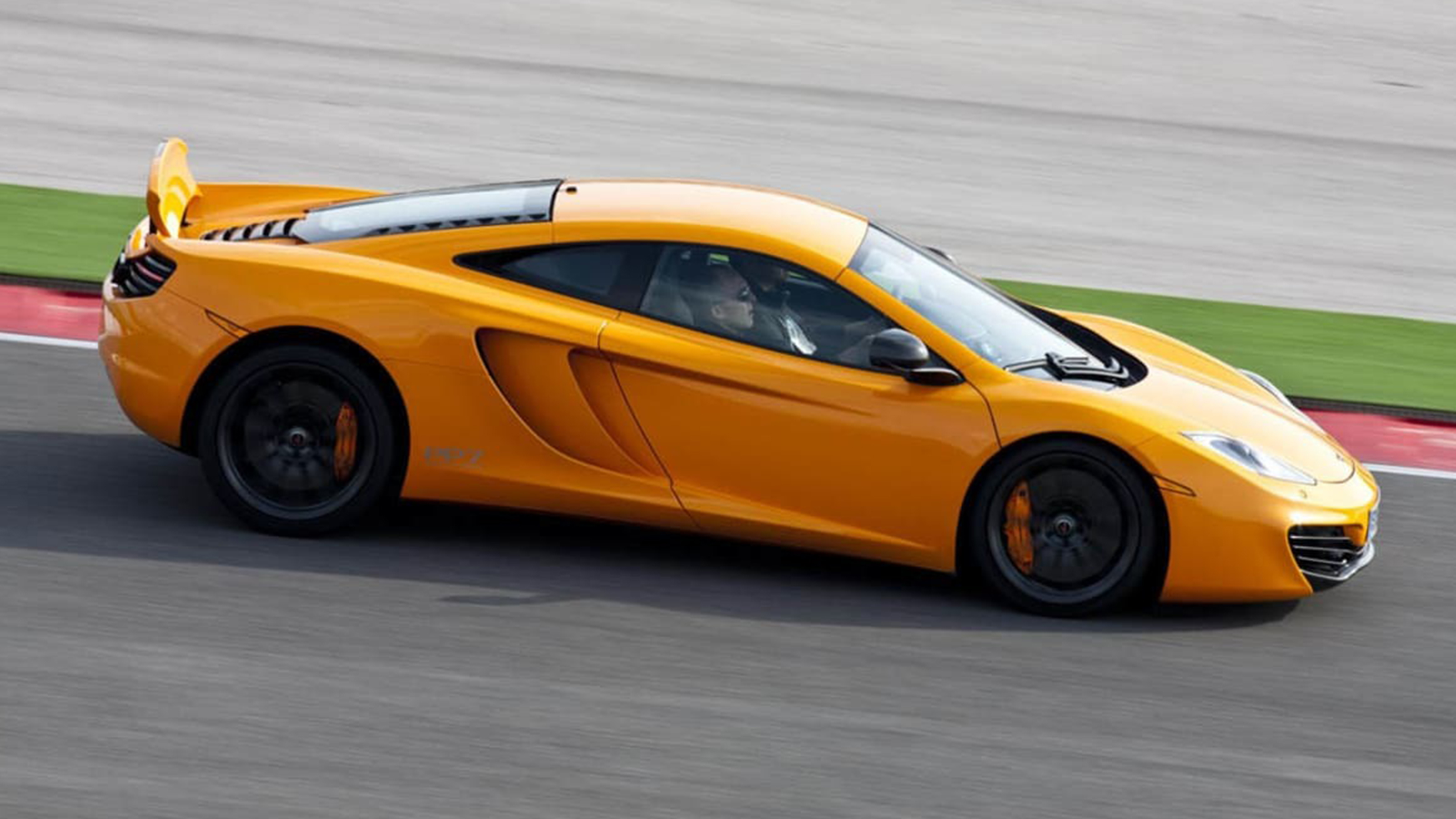 McLaren MP4-12C