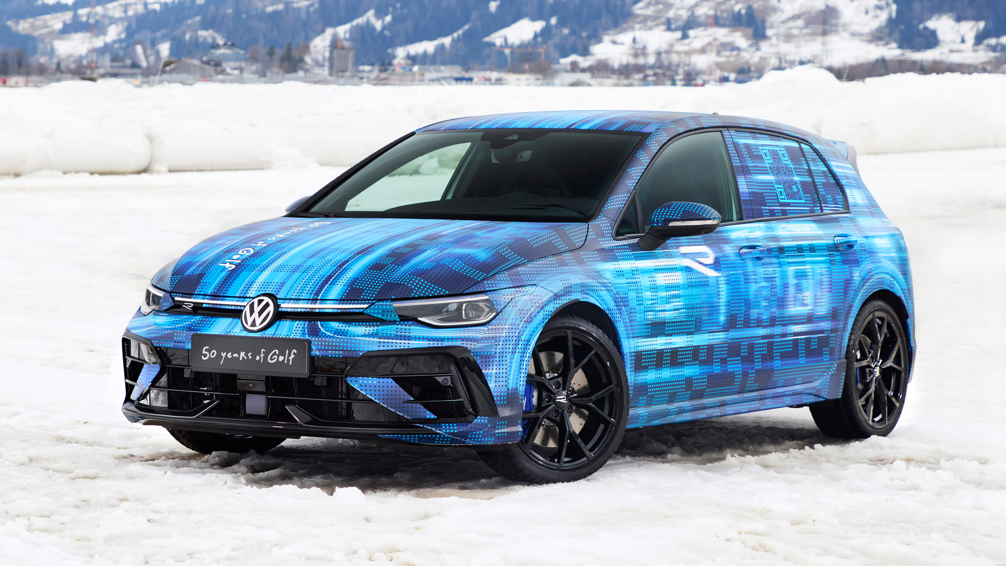 Volkswagen Golf R prototype