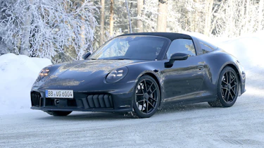 Porsche 911 (992.2) Targa – front