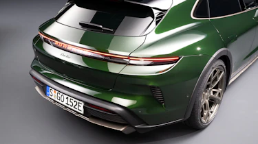 Porsche Taycan – rear