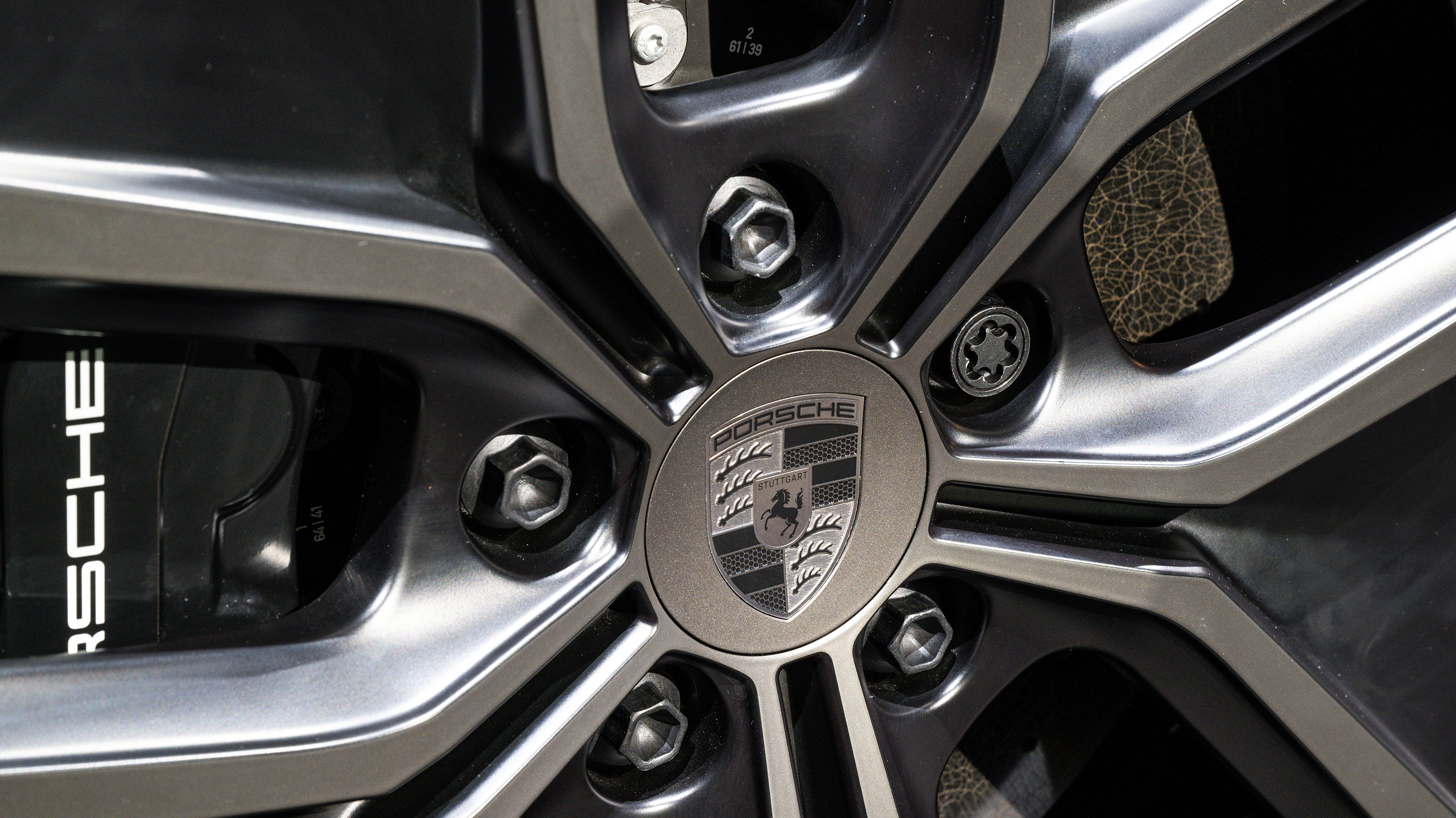 Porsche Taycan – wheel