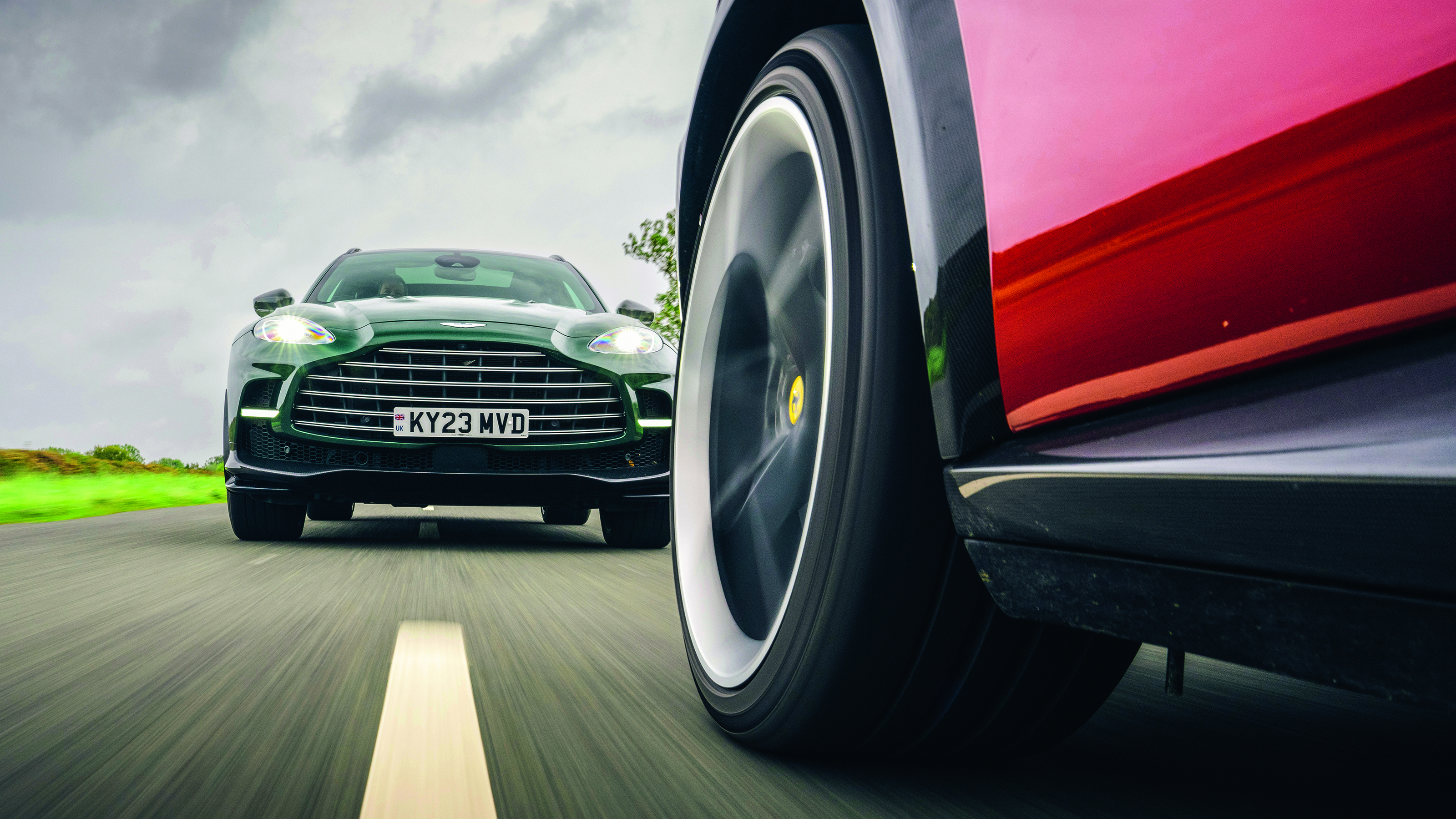 Aston Martin DBX707 v Ferrari Purosangue