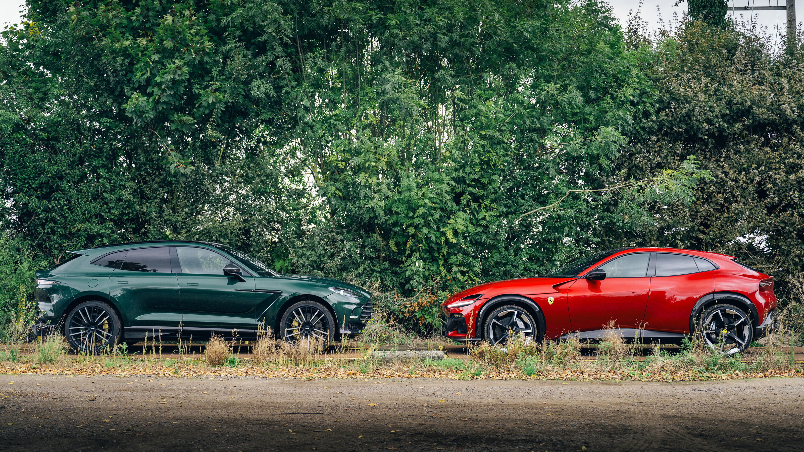 Aston Martin DBX707 v Ferrari Purosangue