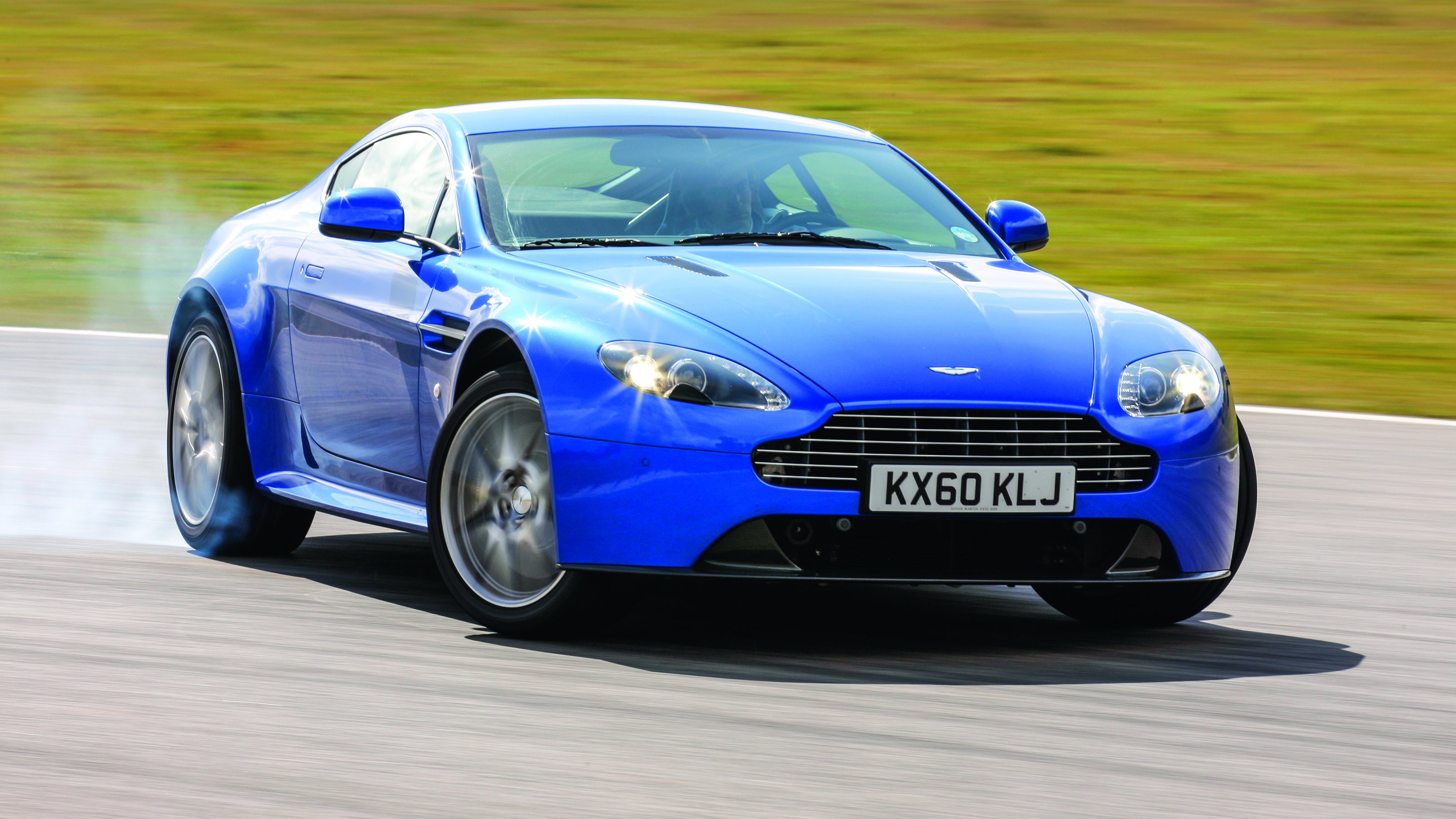 Aston Martin V8 Vantage S 