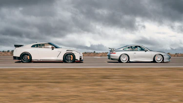 Nissan GT-R v Porsche 911 GT3 996