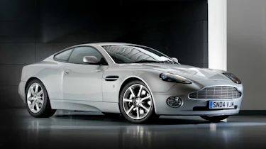Aston Martin V12 Vanquish