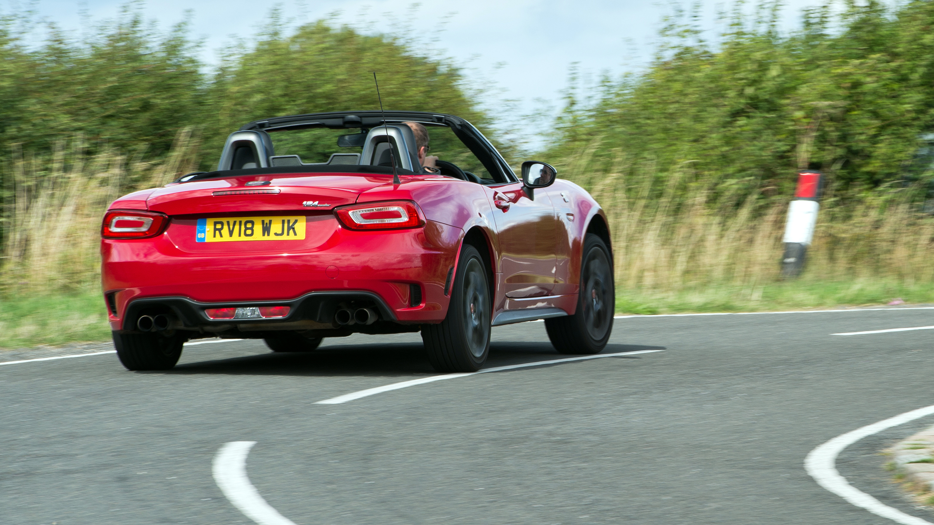 Abarth 124 Spider