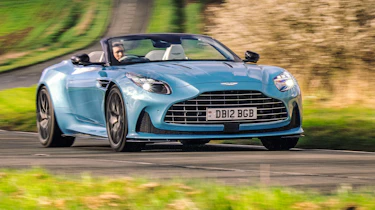 Aston Martin DB12 Volante