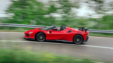 Ferrari SF90 XX Spider – side